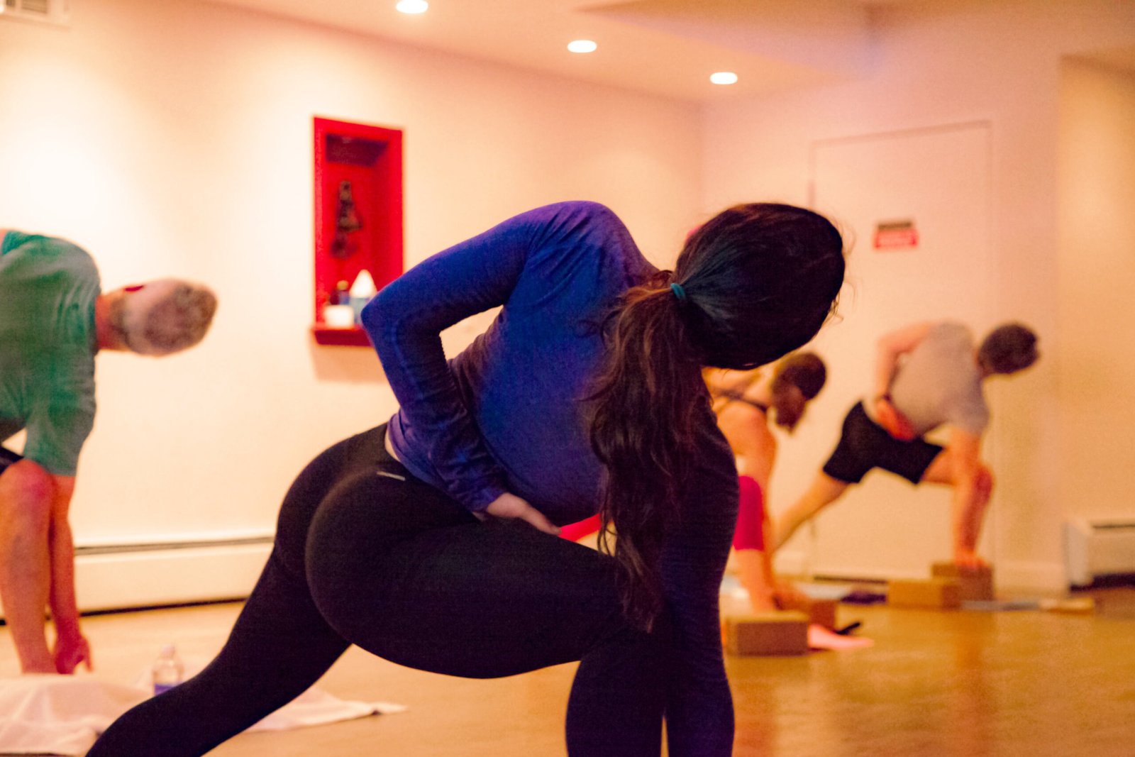 10 Signs You May Have Bad Yoga Manners